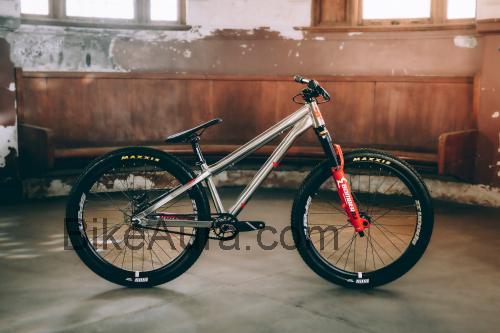 Banshee Amp ficha tecnica